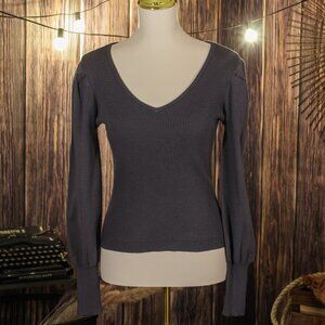 Evereve Hilary V-neck Puff Sleeved Pullover, Size XS, in Dark Gray.